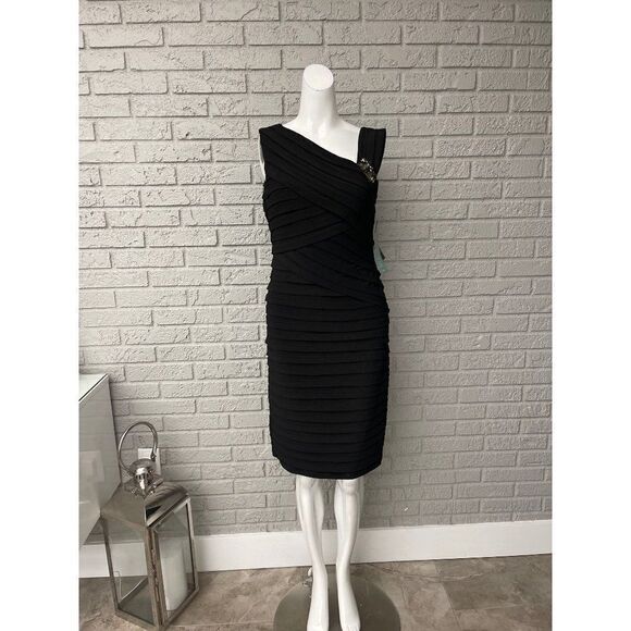 Scarlett Nite Sleeveless Black Sheath Dress Size 8 NWT - Picture 1 of 11